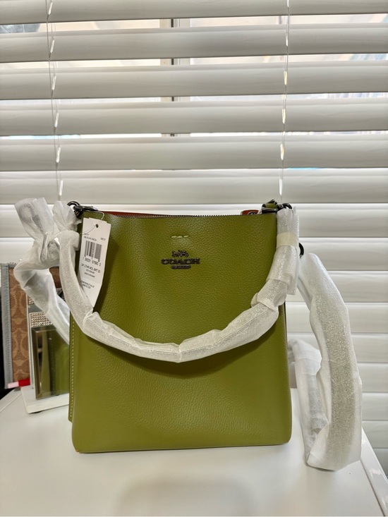 Coach Handbags - Coach Mollie Bucket Bag 22 NWT